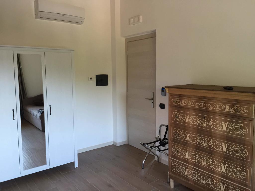 La Villa Bianca Guest House Cantù Pokój zdjęcie